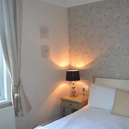 Blakeney House 4* York