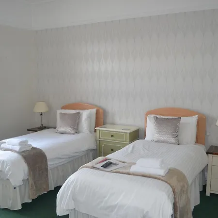 Blakeney House 4*