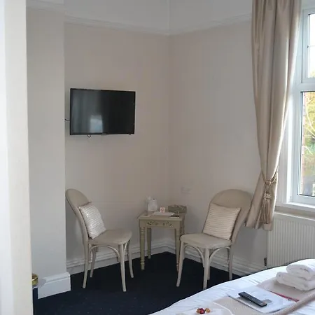 Blakeney House Bed & Breakfast 4*
