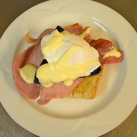 Blakeney House Bed & Breakfast 4*